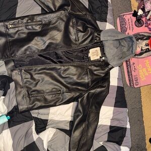 men’s black leather jacket